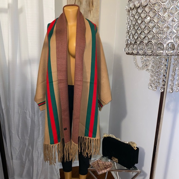 Stylish Fashion Shawl - Picture 2 of 9